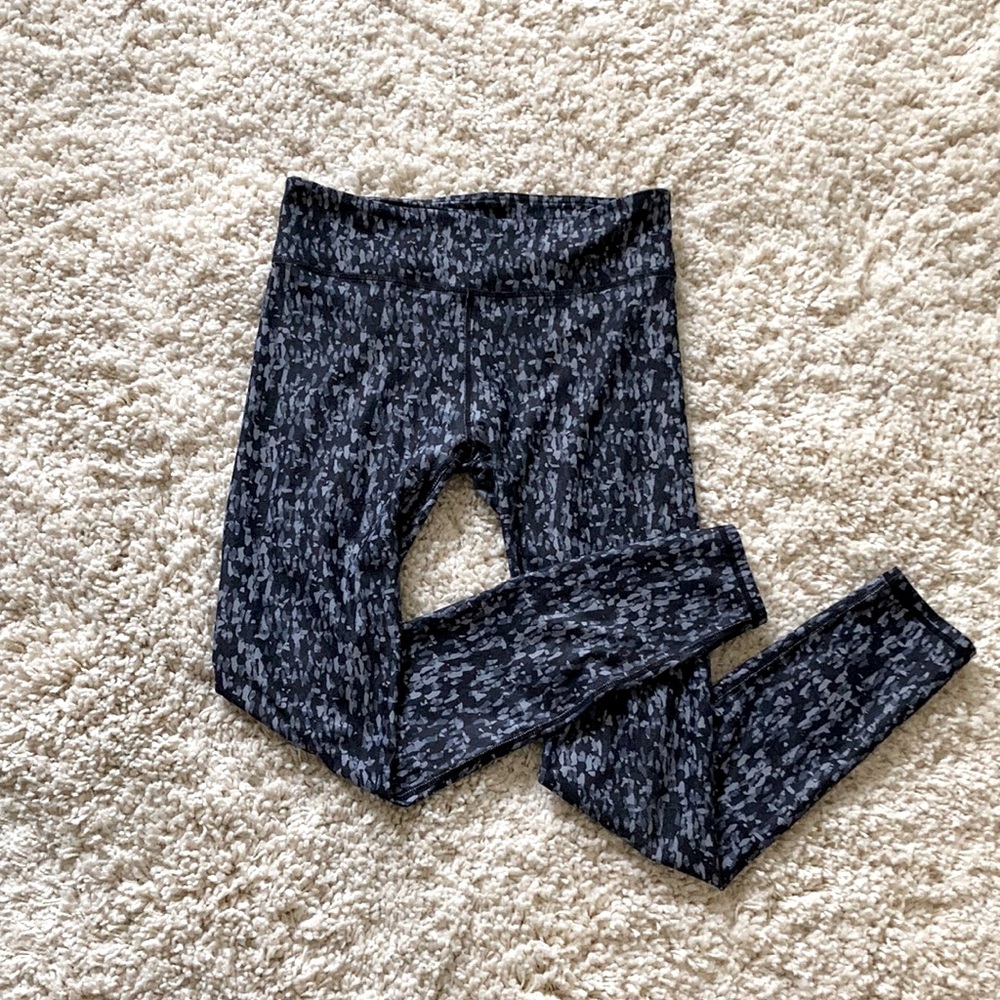 Fabletics Ankle Graphic Leggings (S)